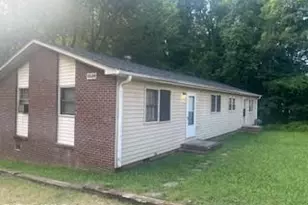 1029 Pegram Ave, High Point, NC 27263 - Photo 1