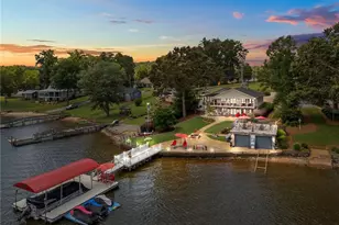 643 Lake Dr, Lexington, NC 27292 - Photo 1