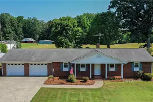 167 Fairway Rd, Advance, NC 27006 - Photo 1