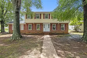 223 Shadowbrook Dr, Burlington, NC 27215 - Photo 1