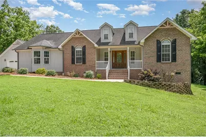 612 Underwood Drive, Thomasville, NC 27360 - Photo 1