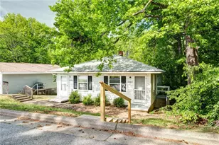 1028 Asheboro St, High Point, NC 27260 - Photo 1