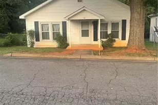 910 Dixie St, Lexington, NC 27292 - Photo 1