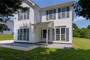 2427 Glen Laurel Dr, Greensboro, NC 27406 - Photo 1