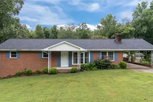 119 Holiday Dr, Lexington, NC 27295 - Photo 1