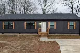 2197 Meadow Ridge Rd, Burlington, NC 27217 - Photo 1