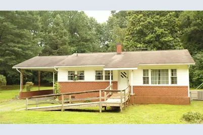 2072 S Nc Highway 705, Seagrove, NC 27341 - Photo 1