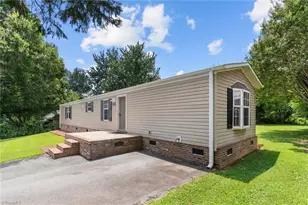 1020 Gordon Home Rd, Pinnacle, NC 27043 - Photo 1