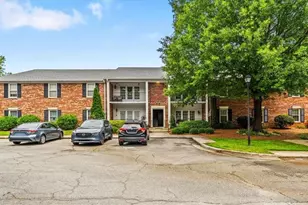 12 Fountain Manor Dr, Greensboro, NC 27405 - Photo 1