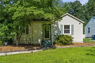 1042 Madison Ave, Winston-Salem, NC 27103 - Photo 1