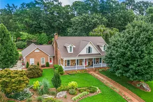 816 Wood Dale Dr, Kernersville, NC 27284 - Photo 1