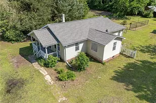 944 Cain Rd, Saint Pauls, NC 28384 - Photo 1