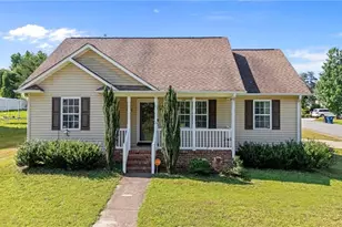 3202 Ridgeback Dr, Winston-Salem, NC 27107 - Photo 1