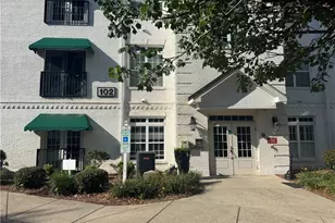 102 Sunset Cir, Greensboro, NC 27408 - Photo 1