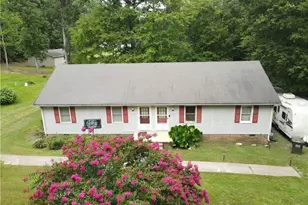 652 Glendale Dr, Asheboro, NC 27205 - Photo 1