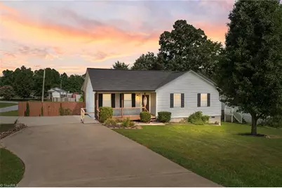 1 Hidden Hills Drive, Thomasville, NC 27360 - Photo 1