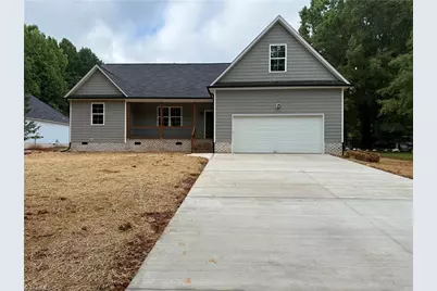 905 Edgemont Road, Greensboro, NC 27406 - Photo 1