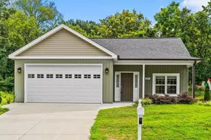 340 Poppy Ct, Eden, NC 27288 - Photo 1