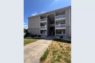 7106 Friendly Avenue #207, Greensboro, NC 27410 - Photo 1