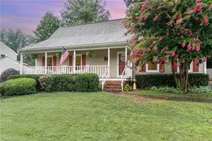 1614 Heraldry Ln, Greensboro, NC 27455 - Photo 1