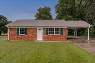 301 Redwood Bend, King, NC 27021 - Photo 1