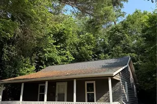 908 Roosevelt St, Winston-Salem, NC 27105 - Photo 1