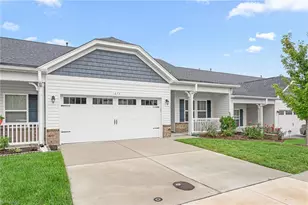 1673 Coopers Hawk Dr, Kernersville, NC 27284 - Photo 1