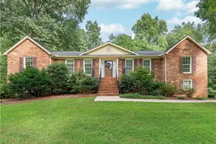 620 Barrocliff Rd, Clemmons, NC 27012 - Photo 1