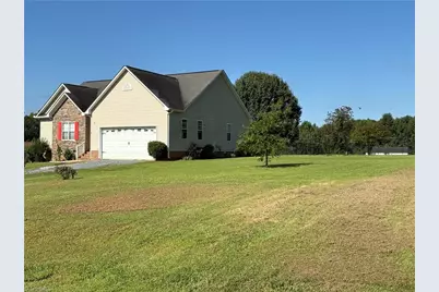 550 Honeysuckle Ridge, Asheboro, NC 27205 - Photo 1