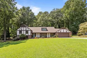 1910 Glenn Dr, Reidsville, NC 27320 - Photo 1