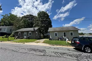 210 N Franklin St, Reidsville, NC 27320 - Photo 1