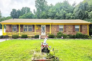 2902 Moser Rd, Greensboro, NC 27406 - Photo 1