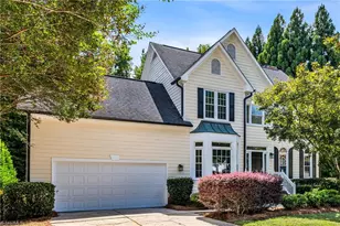 513 Willowview Dr, Greensboro, NC 27455 - Photo 1