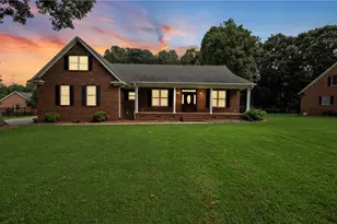 5859 Laurel Ridge Dr, Snow Camp, NC 27349 - Photo 1