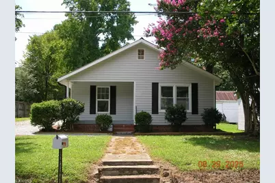 45 W Finch Avenue, Denton, NC 27239 - Photo 1