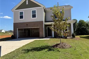 379 Shiloh Wy, Mebane, NC 27302 - Photo 1