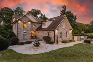 910 Berrier Rd, Lexington, NC 27295 - Photo 1