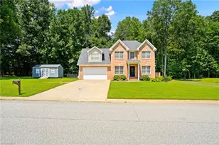 3436 Candlebrook Ct, Mebane, NC 27302 - Photo 1