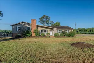 1013 Hobbie Horse Ln, Boonville, NC 28070 - Photo 1