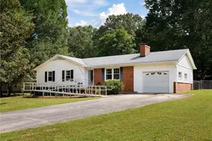 121 Richmond Dr, Lexington, NC 27295 - Photo 1