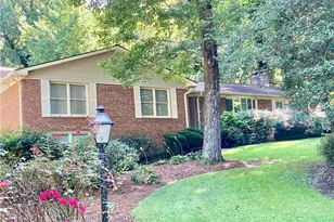 130 Victoria Cir, North Wilkesboro, NC 28659 - Photo 1