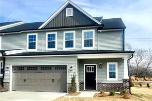 200 Oakdale Frst Ct, Jamestown, NC 27282 - Photo 1