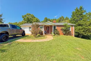 2919 Susan Ln, Winston-Salem, NC 27107 - Photo 1