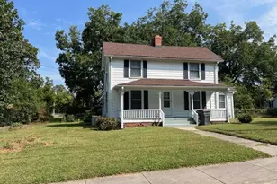 636 Lindsey St, Reidsville, NC 27320 - Photo 1