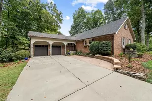 4907 Trailwood Dr, Greensboro, NC 27407 - Photo 1