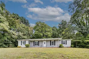 933 E Salisbury St, Asheboro, NC 27203 - Photo 1
