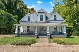 289 N Bridge St, Elkin, NC 28621 - Photo 1