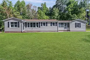 306 Pope St, Lexington, NC 27292 - Photo 1