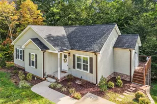 1206 Deerfield Dr, Reidsville, NC 27320 - Photo 1