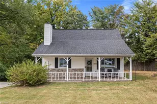 2919 Ingleside Dr, High Point, NC 27265 - Photo 1